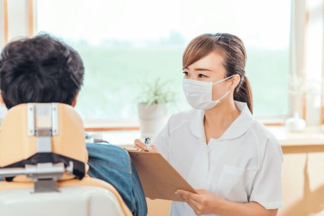 女性看護師